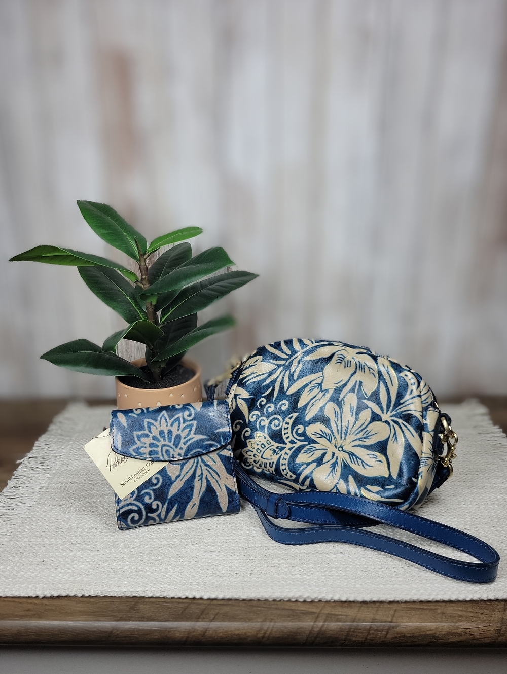 Patricia Nash Convertible Waist Bag/Crossbody +Wallet